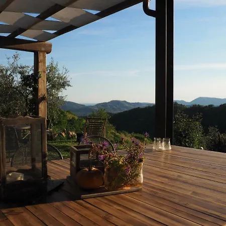 مزرعة للإقامة Agriturismo Campo Di Luna *
