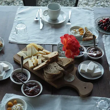Agriturismo Campo Di Luna ファームステイ Falcinello